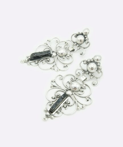 . Pendientes sapo, filigrana gallega y azabache .