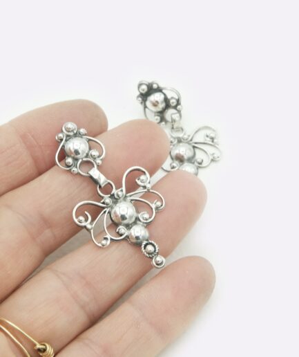 .  Pendientes filigranas y esfera de luz . Mini