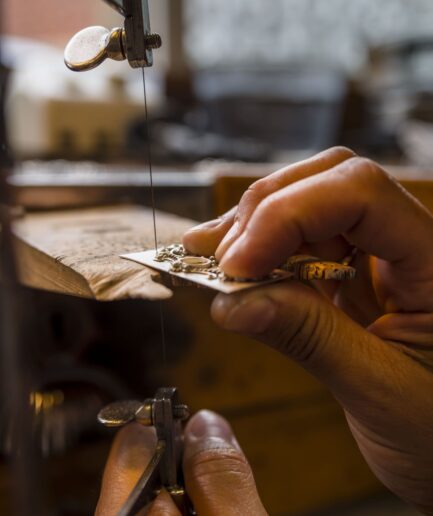 Crear juntas. Amigas. Curso de joyería. A Coruña